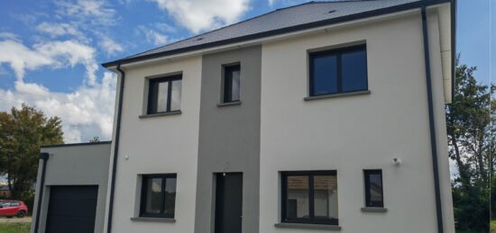 Maison contemporaine à étage à Savigné l’Evêque
